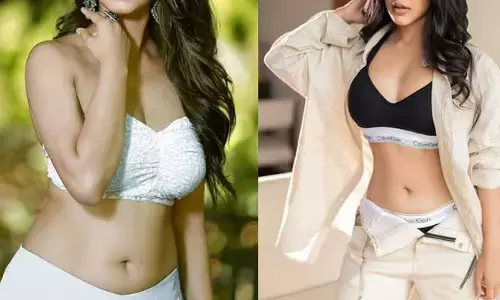లోపల ఉన్న ఇన్నర్ వేర్ కనిపించేలా హాట్ షో చేస్తున్న యంగ్ బ్యూటీ.. ఇదేం ఫ్యాషన్ తల్లి అంటున్న నెటిజన్లు