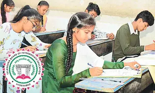 TG Intermediate Exams: రాష్ట్రంలో ఇంటర్మీడియట్ పరీక్షలు ప్రారంభం.. అధికారుల కీలక సూచనలు