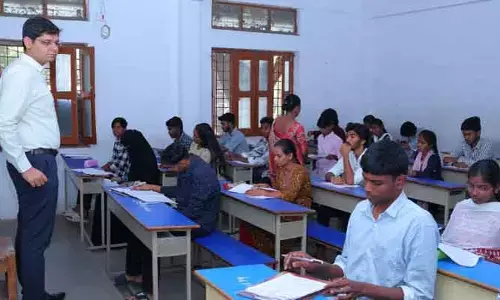 ఈ జిల్లాలో మొదటి రోజే ఎంత మంది డుమ్మా కొట్టారో తెలుసా..?