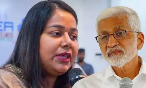 హైకోర్టులో బిగ్ షాక్.. ఆ ఖర్చులు మొత్తం వసూలు చేయాలని ఆదేశం