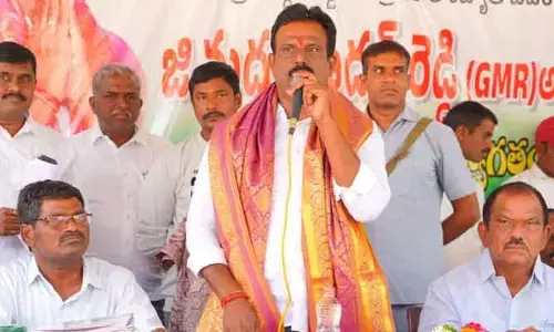 కాంగ్రెస్ ప్రభుత్వంలో విద్యకు పెద్దపీట: ఎమ్మెల్యే