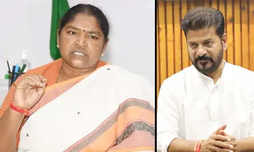 CM రేవంత్‌కు పరిస్థితి వివరించి వైదొలుగుతా.. మంత్రి సీతక్క సంచలన నిర్ణయం