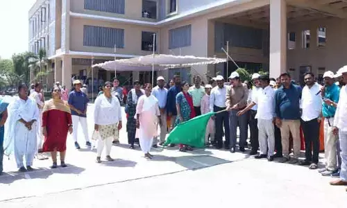 మహిళలు అన్ని రంగాల్లో ముందున్నారు : కలెక్టర్