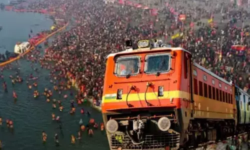 Mahakumbh Mela 2025: దటీజ్ మహాకుంభమేళ.. జాక్‌పాట్‌ కొట్టిన రైల్వేశాఖ.. ఎంత సంపాదించారంటే?