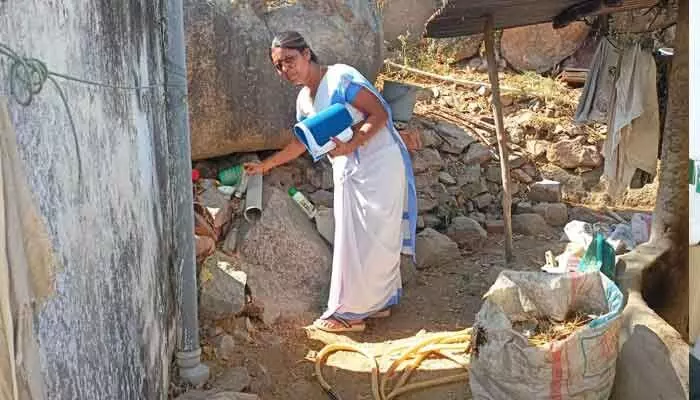 ఆలూర్ లో ఫ్రైడే డ్రై డే కార్యక్రమం ఆలూర్ లో ఫ్రైడే డ్రై డే కార్యక్రమం