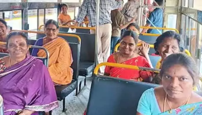 ఉచిత బస్సు ప్రయాణం.. జిల్లాలకే పరిమితం..! ఉచిత బస్సు ప్రయాణం.. జిల్లాలకే పరిమితం..!
