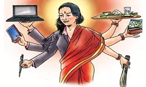 చూపు మారితేనే మహిళా వికా‌సం!