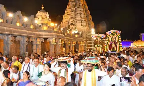 అంగరంగ వైభవంగా ఎదుర్కోలు మహోత్సవం