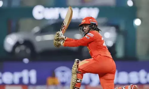 WPL 2025 : ఢిల్లీ జోరుకు బ్రేక్.. హ్యాట్రిక్ కొట్టిన గుజరాత్