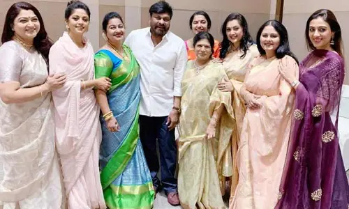 యావన్మంది మహిళలకు చేతులు ఎత్తి నమస్కరిస్తూ ఉమెన్స్ డే శుభాకాంక్షలు.. చిరంజీవి ఇంట్రెస్టింగ్ పోస్ట్