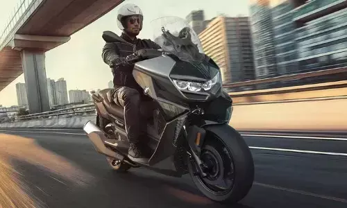 BMW Motorrad: స్టైలిష్ లుక్స్, స్మార్ట్ ఫీచర్లు, బుల్లెట్ కంటే శక్తివంతమైన స్కూటర్.. ధర ఎంతంటే