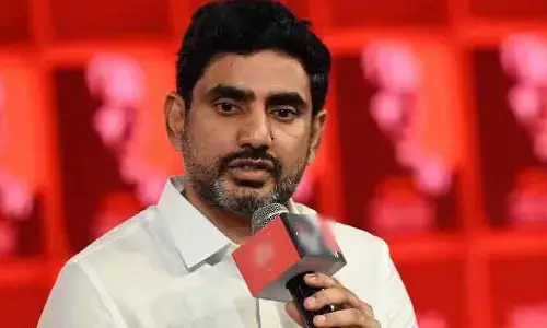 తెలంగాణకు హైదరాబాద్.. ఏపీకి చంద్రబాబు:  నారా లోకేశ్