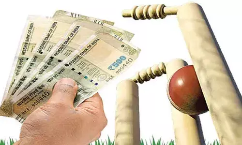 Arrest: ఛాంపియన్స్ ట్రోఫీ ఫైనల్‌ వేళ బెట్టింగ్ జోరు.. ఐదుగురు బుకీలు అరెస్ట్