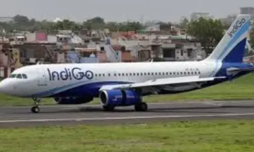Flight Tickets:  హోలీ ఆఫర్‌..రూ.1199కే ఫ్లైట్ టికెట్ బుకింగ్‌.. పూర్తి వివరాలివే!
