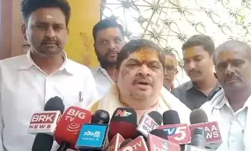 కొమురవెల్లి మల్లన్న సేవలో మంత్రి పొన్నం.. ప్రతిపక్షాల మాటలకు స్ట్రాంగ్ కౌంటర్