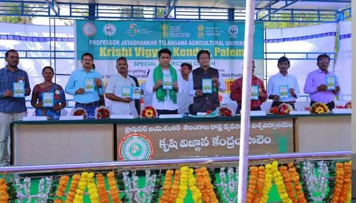 ఆధునిక వ్యవసాయంపై అవగాహన అవసరం ఆధునిక వ్యవసాయంపై అవగాహన అవసరం
