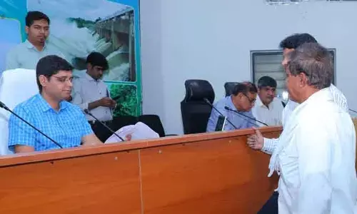 వీటిని పరిశీలించి వెంటనే చర్యలు తీసుకోవాలి :కలెక్టర్