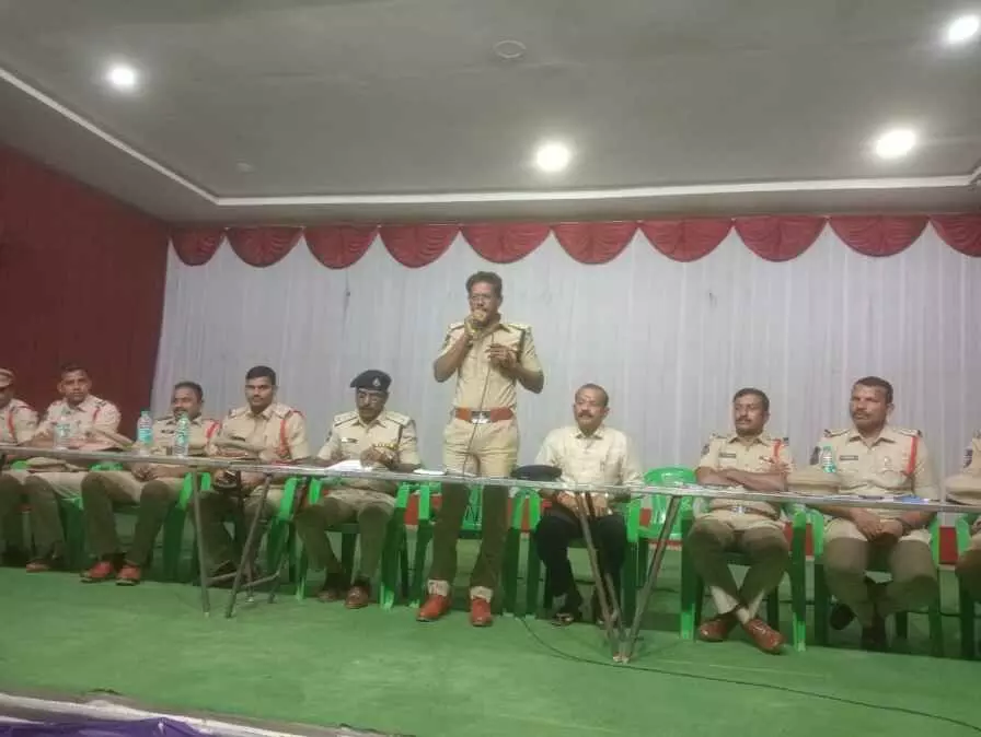 కొమ్మాల జాతర విజయవంతం చేయడమే పోలీస్ శాఖ లక్ష్యం కొమ్మాల జాతర విజయవంతం చేయడమే పోలీస్ శాఖ లక్ష్యం