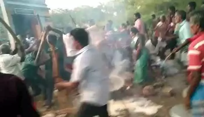 Ap: పలమనేరులో ఉద్రిక్తత Ap: పలమనేరులో ఉద్రిక్తత