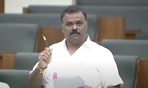 Journalists Housing: ఏపీలో జర్నలిస్టులకు ఇళ్ల స్థలాలు.. ఏ మండలంలో రేషన్​కార్డు ఉంటే అక్కడే..!