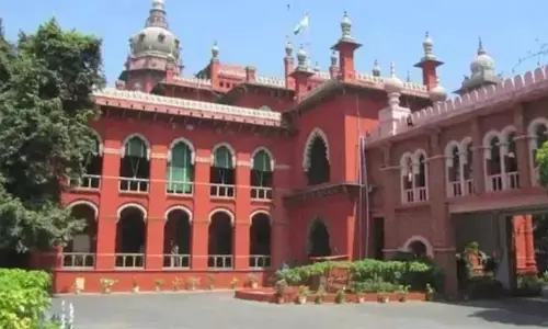 Madras High Court: ప్రభుత్వ ఉద్యోగులకు రాష్ట్ర భాష తెలియకపోతే ఎలా?