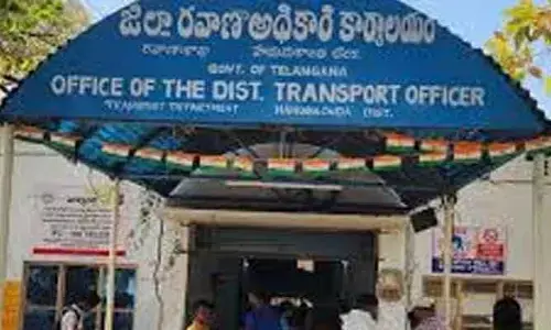 ఆర్టీఏ కార్యాలయంలో ఏసీబీ ఆకస్మిక తనిఖీలు..