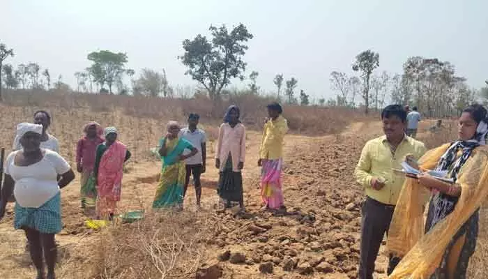వడదెబ్బ తగలకుండా.. జాగ్రత్తలు తీసుకోండి..! వడదెబ్బ తగలకుండా.. జాగ్రత్తలు తీసుకోండి..!