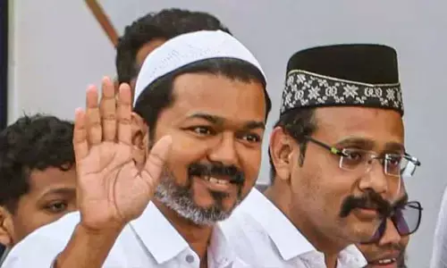 Thalapathy Vijay: దళపతి విజయ్‌కి ఊహించని షాక్.. అలా చేశారని పోలీసులకు ఫిర్యాదు