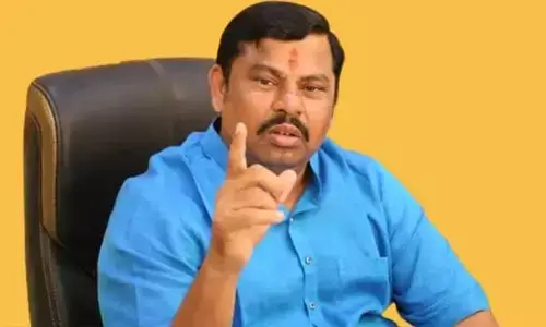 Raja Singh: సీఎంతో రహస్యంగా భేటీ అవుతుండ్రు.. సొంత పార్టీ నేతలపై రాజాసింగ్ సెన్సేషనల్ కామెంట్స్