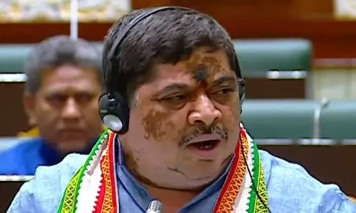 ఎందుకు నామూషీగా ఫీలవుతున్నారో తెలియడం లేదు.. మండలిలో మంత్రి పొన్నం ఆవేదన