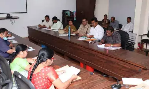 వడదెబ్బకు గురికాకుండా ప్రజలు అప్రమత్తంగా ఉండాలి