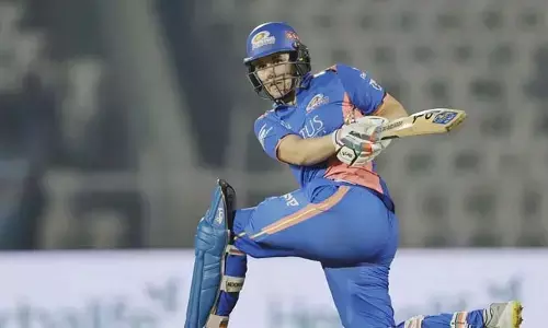 WPL 2025 : ఫైనల్‌కు దూసుకెళ్లిన ముంబై.. ఎలిమినేటర్‌లో గుజరాత్ చిత్తు
