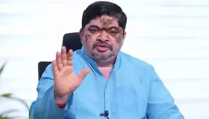 Minister Ponnam: ప్రజాస్వామ్యంలో ఇది మర్చిపోయారా.. బీఆర్ఎస్పై మంత్రి పొన్నం సెటైర్లు Minister Ponnam: ప్రజాస్వామ్యంలో ఇది మర్చిపోయారా.. బీఆర్ఎస్పై మంత్రి పొన్నం సెటైర్లు