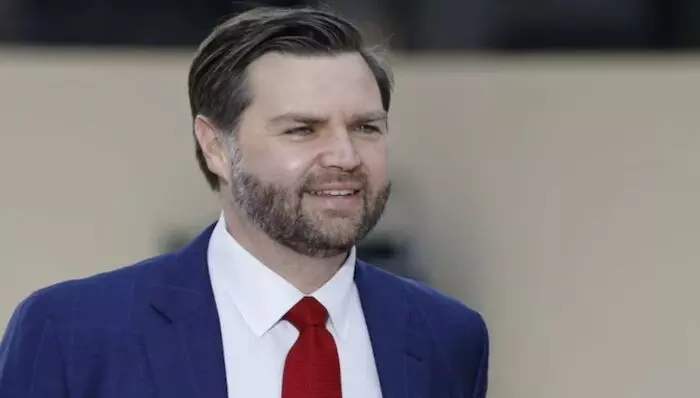 JD Vance: అది ఉన్నంత మాత్రాన అమెరికాలో ఉండే హక్కు లేదు JD Vance: అది ఉన్నంత మాత్రాన అమెరికాలో ఉండే హక్కు లేదు