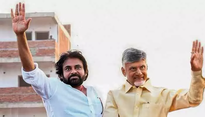 కాసేపట్లో పిఠాపురం సభకు పవన్ కల్యాణ్.. సీఎం చంద్రబాబు, లోకేశ్ సంచలన ట్వీట్స్ కాసేపట్లో పిఠాపురం సభకు పవన్ కల్యాణ్.. సీఎం చంద్రబాబు, లోకేశ్ సంచలన ట్వీట్స్