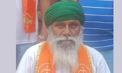 Punjab: బైక్ పై వెంబడించి.. తుపాకీతో కాల్చి.. శివసేన నేత దారుణ హత్య
