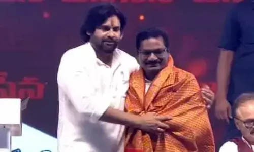 అప్పుడు.. ఇప్పుడు.. ఎప్పటికీ ఈయన నాకు ప్రొఫెసరే: పవన్ కల్యాణ్