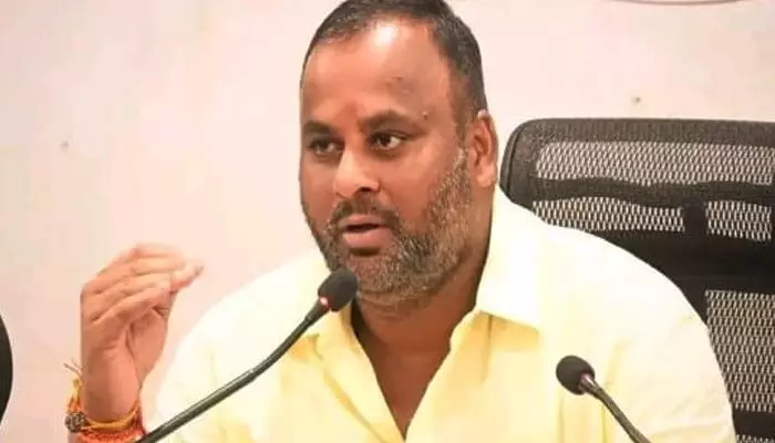 రేపటి నుంచి వారికి ఉచిత బస్సులు.. మంత్రి కీలక ప్రకటన రేపటి నుంచి వారికి ఉచిత బస్సులు.. మంత్రి కీలక ప్రకటన