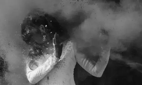 Holi Molestation: వద్దంటున్నా అలా చేశాడు.. హోలీ వేడుకల్లో కో-స్టార్‌పై నటి ఆరోపణలు!