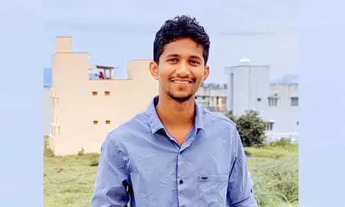 పేద కుటుంబంలోని వ్యక్తిని వరించిన మూడు ప్రభుత్వ ఉద్యోగాలు