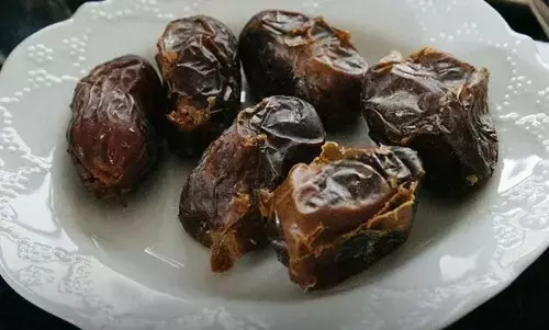 Ramadan fasting: రంజాన్ ఉపవాసంలో ఏ ఖర్జూరం తింటే మేలు..?