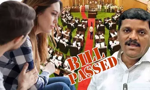 ఉప్పు, నిప్పు కలిసిపోతాయా..? కేటీఆర్‌తో కాంగ్రెస్ ఎమ్మెల్సీ భేటీ