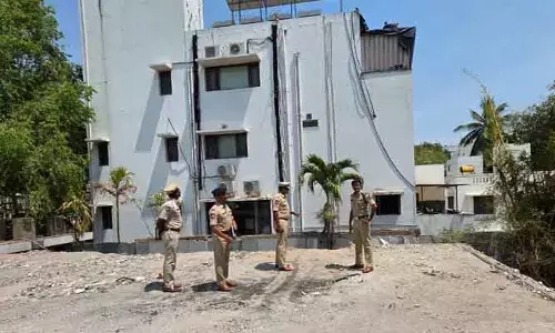 ఎంపీ డీకే అరుణ ఇంట్లోకి ఆగంతకుడు.. పోలీసుల దర్యాప్తు ముమ్మరం