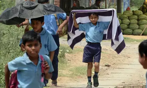 AP News : మండుతున్న ఎండలు... విద్యార్థులకు సర్కార్ గుడ్ న్యూస్