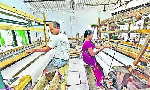 చేనేత కార్మికుల కుటుంబాలకు కూటమి ప్రభుత్వం శుభవార్త