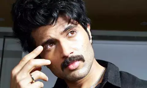 Vijay Devarakonda : విజయ్ దేవరకొండకి భారీ షాక్.. సారీ చెప్పాలని డిమాండ్స్