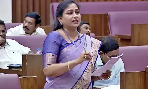 Home Minister Anita:నిరుద్యోగులకు గుడ్ న్యూస్.. త్వరలో 10,762 కానిస్టేబుల్ పోస్టుల భర్తీ
