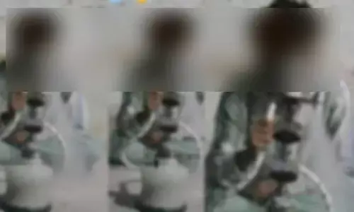 మత్తులో తూగుతున్న యువత...