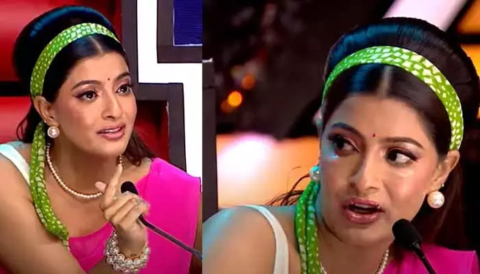 చిన్నప్పుడే లైంగిక వేధింపుల బారిన పడ్డానంటూ కన్నీళ్లు పెట్టుకున్న బాలయ్య హీరోయిన్.. వీడియో వైరల్ చిన్నప్పుడే లైంగిక వేధింపుల బారిన పడ్డానంటూ కన్నీళ్లు పెట్టుకున్న బాలయ్య హీరోయిన్.. వీడియో వైరల్