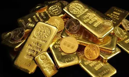 Extortion: గచ్చిబౌలిలో భారీ దోపిడీ.. బంగారం, డాలర్స్ ఎత్తుకెళ్లిన కేటుగాడు